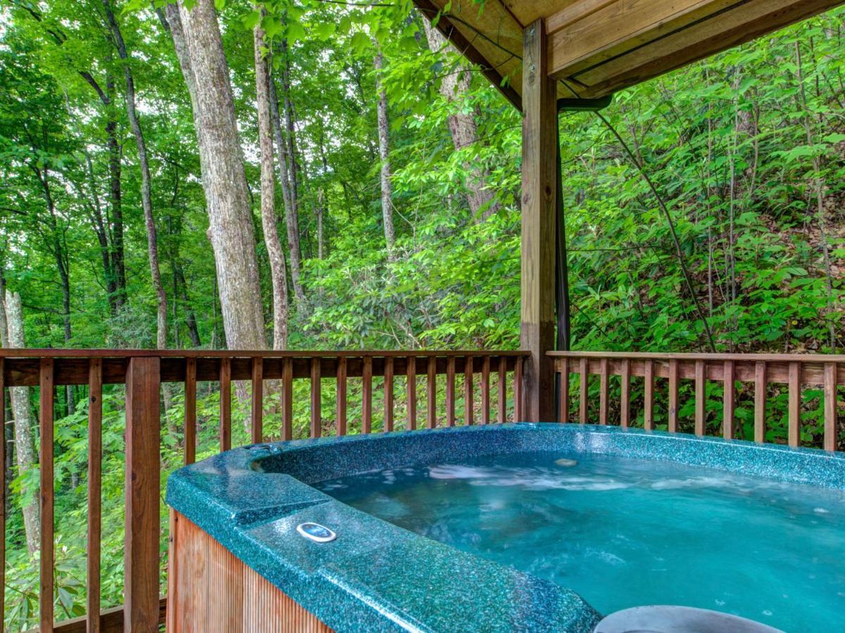 Great Expectations, 3 Bedrooms, Fireplace, Pool Table, Hot Tub, Sleeps 10 Gatlinburg Εξωτερικό φωτογραφία
